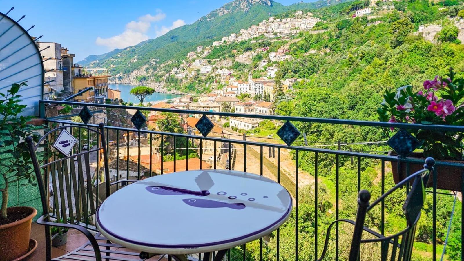 Apartamento Panoramic Flat Amalfi Coast - Sea View 1 Vietri Exterior foto
